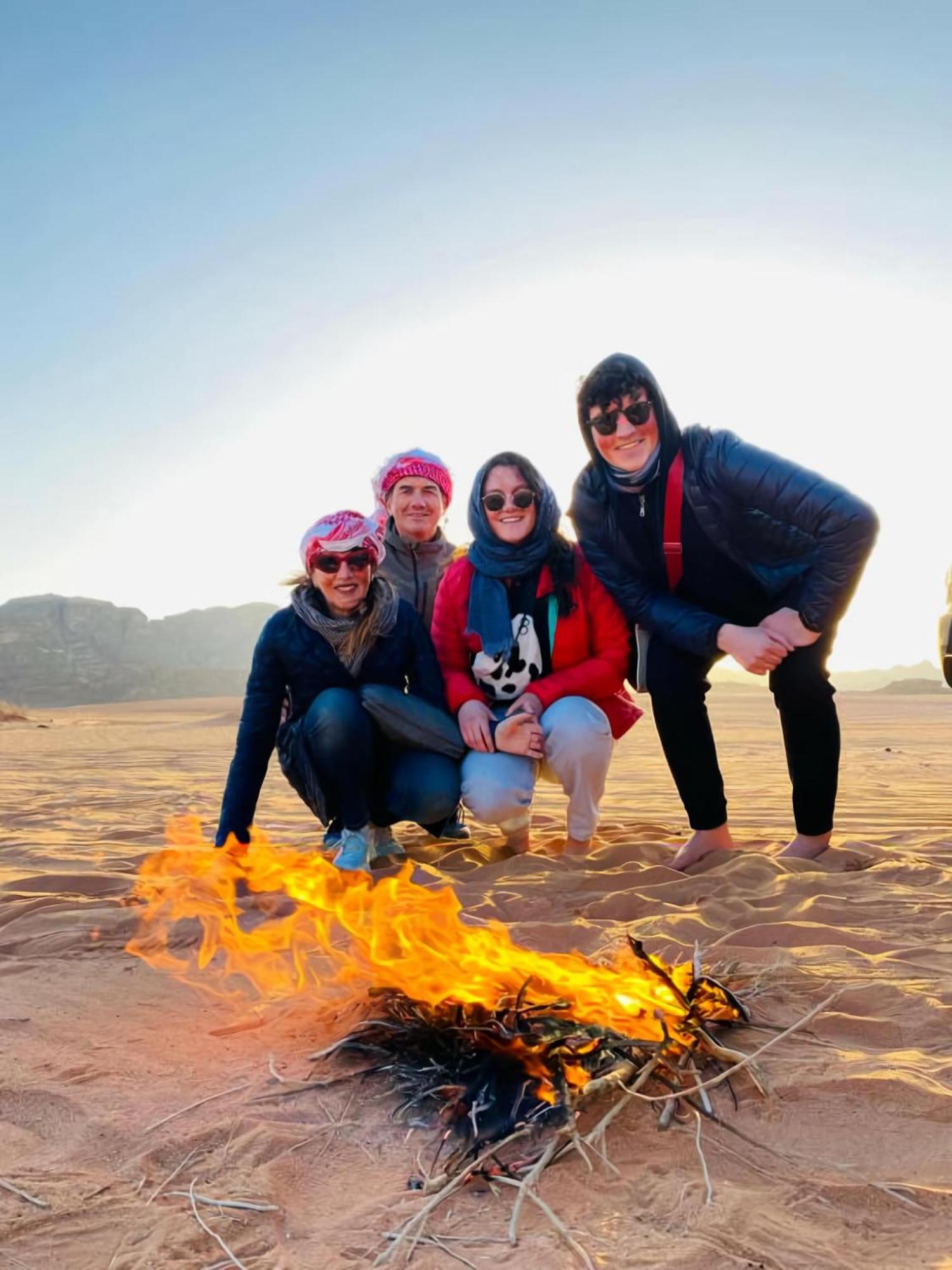 ホテル Wadi Rum Al-Omar エクステリア 写真